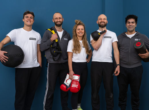 Gruppenbild vom Team Sportsfreund Berlin: Personal Trainer/Trainerinnen in Berlin