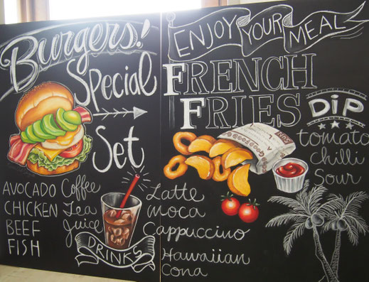 沖縄ハンバーガーショップの黒板メニュー｜手描きチョークアートの実例｜KANAE CHALK ART.