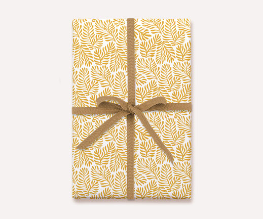 Geschenkpapier Lotta Langrock – Weihnachten, Zweige, Gold, edel, Gelb