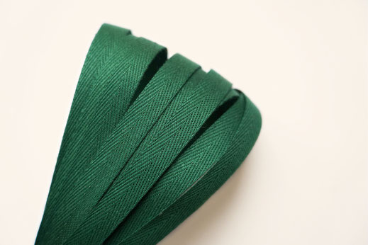 Geschenkband Lotta Langrock - Tannengrün