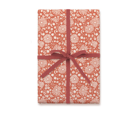 Geschenkpapier Lotta Langrock - Jule Boho Sommer, Gänseblümchen, warmes Orange Rot, Terracotta, Erdbeeren, Kirschen, kleine Blümchen
