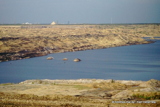 aufgehender See, Schüttungen des Abraums im ehemaligen Tagebau, 2007