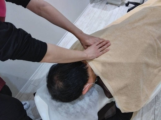豊田市　マッサージ　リラクゼーション　評判　評価　もみほぐし　腰痛　肩こり　肩甲骨　首こり　