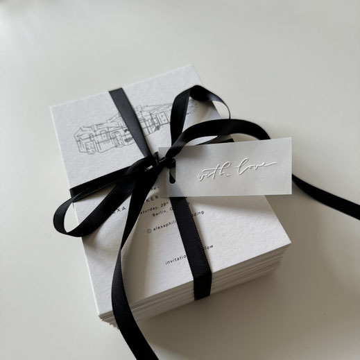 Luxury Weddingstationery with handdrawings & embossing by Nina Fischer Berlin