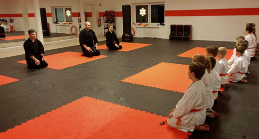 Dojo Trainer Schüler Karatestunde
