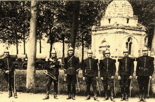 Place de la République manœuvres de l'ouest (1908)