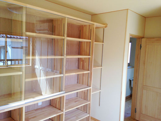 造作収納　造作家具
