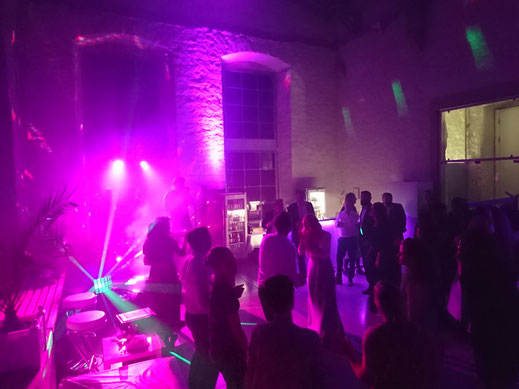 Party mit Acoustic Champagne