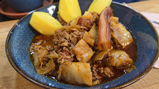 Weißkohltopf mit Hackfleisch | Rezept