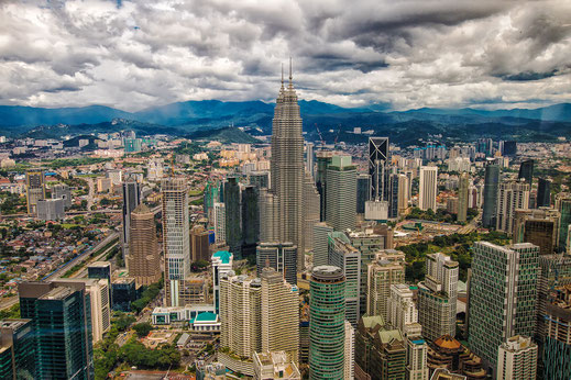 Blick auf Kuala Lumpur mit Petronas Twin Towers © Jutta M. Jenning