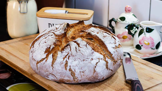 Landfrauenbrot aus dem Gusseisen Topf | Rezept