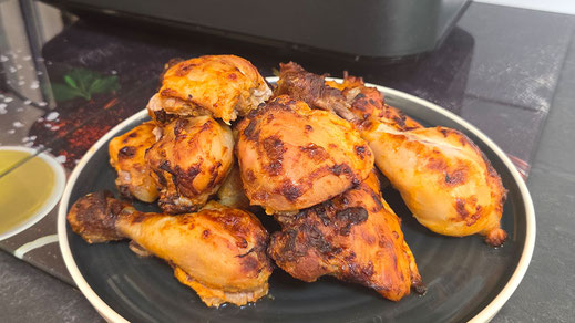 Saftige Hähnchenschenkel aus dem Airfryer | Rezept