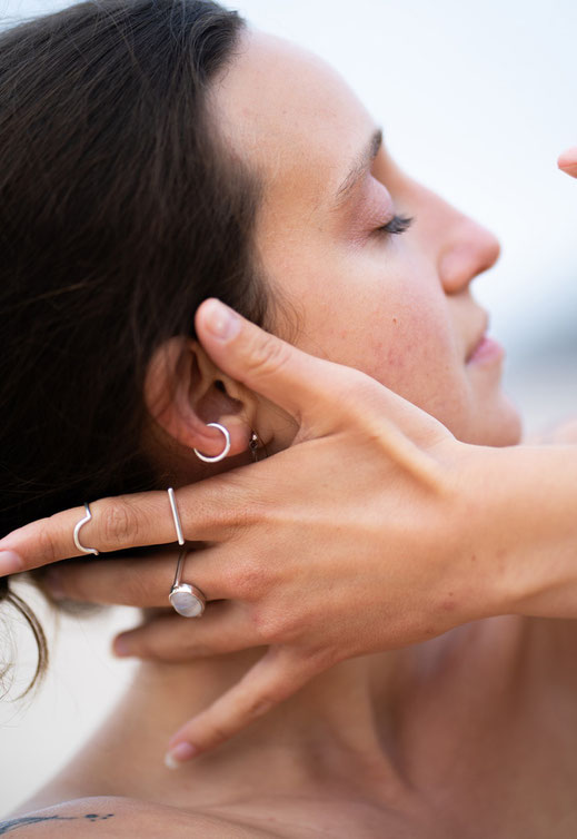 Ringe, Earcuff, Ohrringe Knöchelringe recyceltes Silber, nachhaltig, handgefertigt, Mondstein