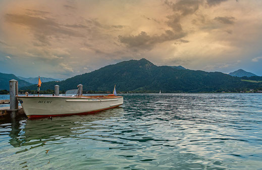 Die schönsten Seen in Deutschland? Die stelle ich dir in meinem Blogbeitrag zusammen. Ob große Seen zum Schwimmen, geheime Badeseen in Baden-Württemberg und Bayern oder traumhafte Bergseen. Auf meinem Blog findest du die besten Tipps für einen Ausflug zum