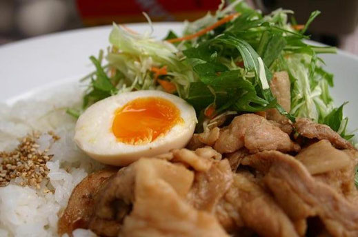 豚めし　販売17年　都内ランチで70万食を超えた販売数