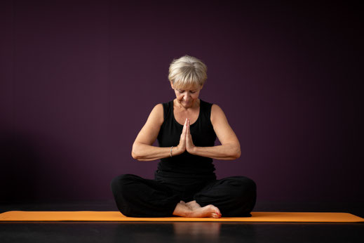 Das erwartet dich im Yoga Retreat im Val Medel, Yoga by Gisela