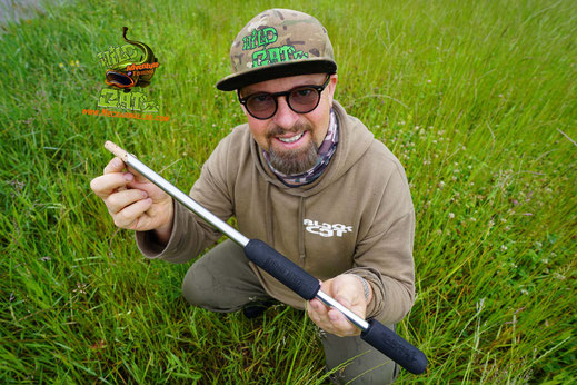 Unsere neuste Entwicklung ist es mit Cork Sticks den toten Köderfisch Auftrieb zu geben. Dafür benutzen wir einen speziellen Köderfisch-Ausstanzer den Puncher, dieser universell für alle Köderfischarten einsetzbar ist.