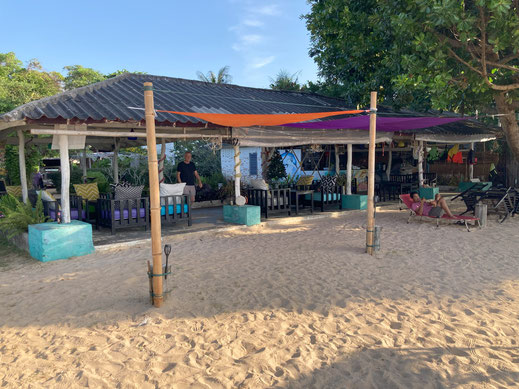 Das Strandrestaurant unserer Unterkunft auf Koh Mak, Thailand (Foto Jörg Schwarz)
