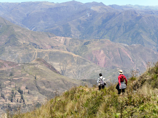 Die 'Nase' wird im unteren Bereich besonders steil... Sorata, Bolivien (Foto Jörg Schwarz)