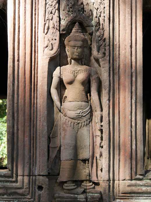 Auch hier wundervolle Devatas... Banteay Kdei, Kambodscha (Foto Jörg Schwarz)