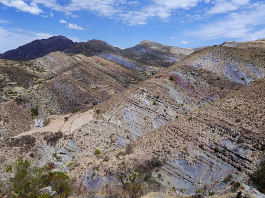 Die faszinierenden Farben in der Cordillera de los Frailes, Bolivien (Foto Jörg Schwarz)