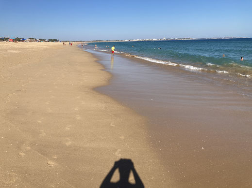 Weit und breit allein: Ich und mein Schatten! Lagos, Portugal (Foto Jörg Schwarz)