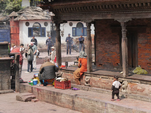 Nepal Kathmandu Patan Lalitpur Reisetipps Reiseblog Länder slow travel Reiseberichte Reisereportagen Spurenwechsler Urlaub Reise backpacker individualreise abenteuerreise
