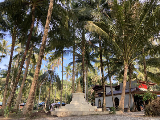 Immer wieder begegnet man auf der Piste den Bauern und Landarbeitern der Region, Region Preah Vihear, Kambodscha (Foto Jörg Schwarz)