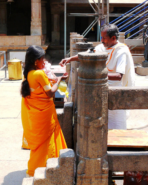 Spurenwechsler TIPS Reise Blog Schwarz Jörg Tempel Indien Jain Karnataka Kultur Highlights 