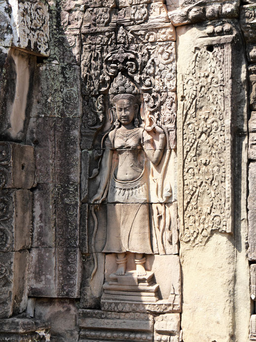 Auch die hiesigen Devatas gehören zu den Schönsten, Bayon, Kambodscha (Foto Jörg Schwarz)