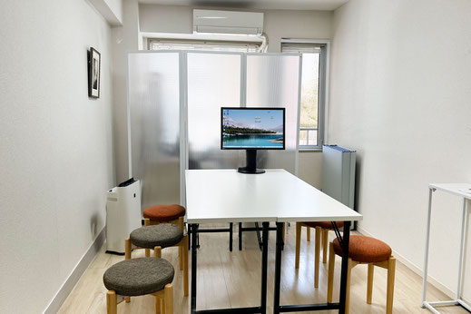 光が入る明るいお部屋でレッスンしています　横浜写真教室