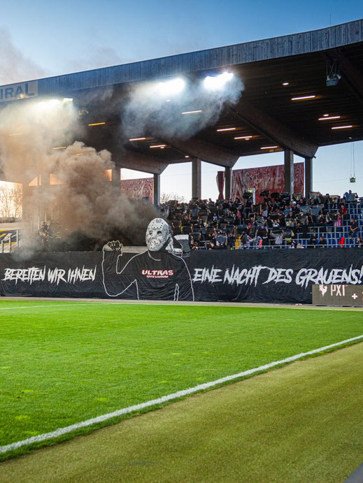 Die Startchoreo des Südstädter Fanblocks