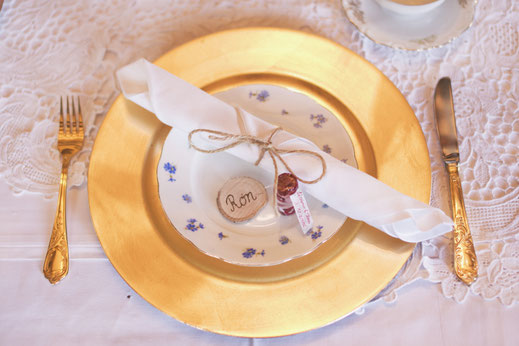 Hochzeitsfotograf Berlin Brandenburg Vintage Boho Wedding Schloss Heinrichshorst Winter Blumenkranz