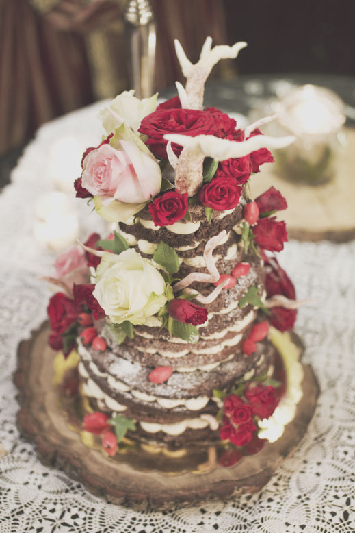 Hochzeitsfotograf Berlin Brandenburg Vintage Boho Wedding Schloss Heinrichshorst Winter Blumenkranz