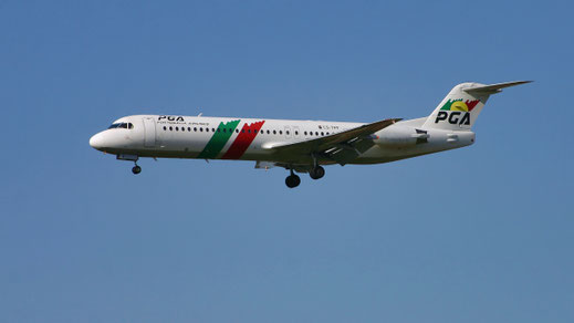 ----- Fokker 100 ---- CS-TPF ---- First Flight: 1989 ---- MSN: 11258 ----- Brussels National (BRU - EBBR) 2007