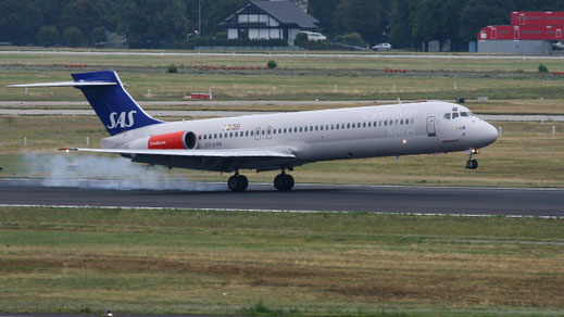McDonnell Douglas MD-87 -- OY-KHW -- First Flight: 1992 -- MSN: 53348 Frankfurt Rhein-Main (FRA - EDDF) 2005