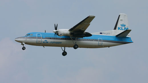 ---- Fokker 50 --- PH-LXT (*1) --- First Flight: 1993 --- MSN: 20279 ---- Brussels National (BRU - EBBR) 2005