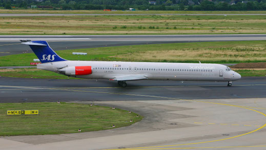 McDonnell Douglas MD-83 -- SE-ROM -- First Flight: 1991 -- MSN: 53008 Dusseldorf Rhein-Ruhr (DUS - EDDL) 2007