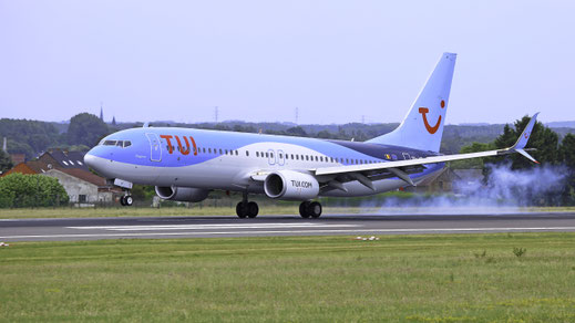 "Boeing" "737" "737-800" "OO-JAY" "2013" "40944" "BRU" "EBBR" "2017"