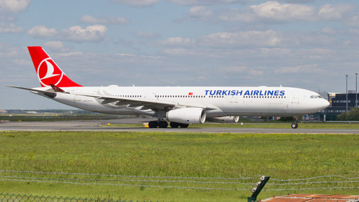 ---- Airbus A330-300 ---- TC-LOB ---- First Flight: 2014 ---- MSN: 1491 ---- Frankfurt Rhein-Main (FRA - EDDF) 2024