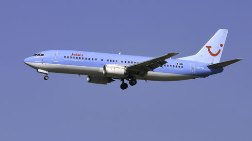 --- Boeing 737-400 --- OO-TUI (*1)--- First Flight: 1989 --- MSN: 24125 Brussels National (BRU - EBBR) 2005