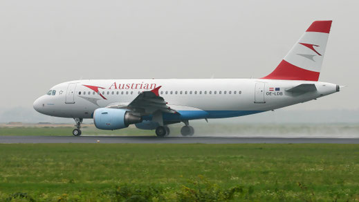 --- Airbus A319-100 --- OE-LDB --- First Flight: 2004 --- MSN: 2174 --- Amsterdam Schiphol (AMS - EHAM) 2005