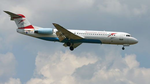 ---- Fokker 100 ---- OE-LVC ---- First Flight: 1993 ---- MSN: 11446 ---- Frankfurt Rhein-Main (FRA - EDDF) 2006