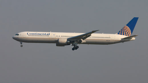 --- Boeing 767-400ER --- N67058 --- First Flight: 2002 --- MSN: 29453 --- Frankfurt Rhein-Main (FRA - EDDF) 2007