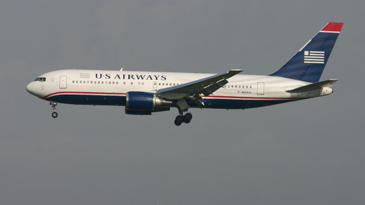 --- Boeing 767-200ER --- N650US --- First Flight: 1988 --- MSN: 23902 --- Frankfurt Rhein-Main (FRA - EDDF) 2006