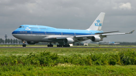 --- Boeing 747-400 --- PH-BFB --- First Flight: 1989 --- MSN: 24000 --- Amsterdam Schiphol (AMS - EHAM) 2005