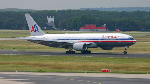 --- Boeing 777-200ER --- N753AN --- First Flight: 2001 --- MSN: 30261 --- Frankfurt Rhein-Main (FRA - EDDF) 2005