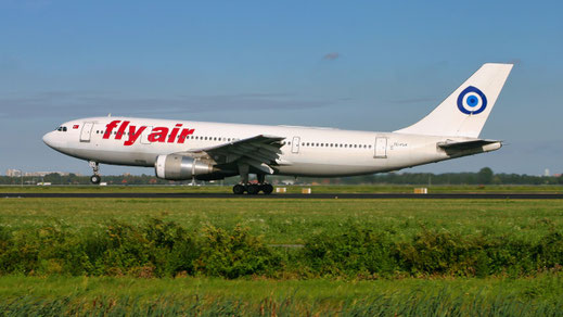 --- Airbus A300B4-2C --- TC-FLK --- First Flight: 1981 --- MSN: 151 --- Amsterdam Schiphol (AMS - EHAM) 2005