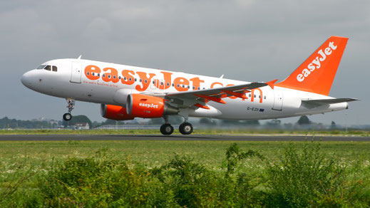 --- Airbus A319-100 --- G-EZII --- First Flight: 2005 --- MSN: 2471 --- Amsterdam Schiphol (AMS - EHAM) 2005