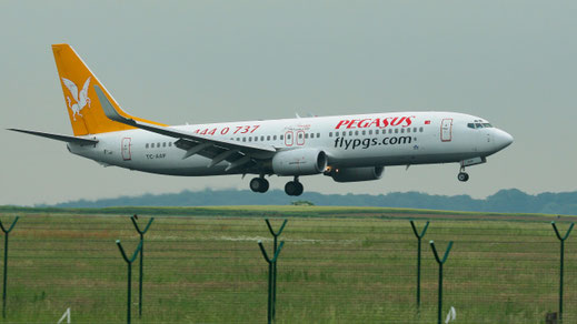 Boeing 737-800"Winglets" -- TC-AAP -- First Flight: 2002 -- MSN: 32736 Brussels National (BRU - EBBR) 2008